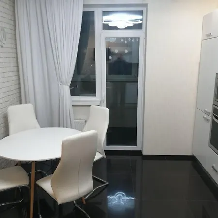 сучасна в жк Friendly House * Kyiv